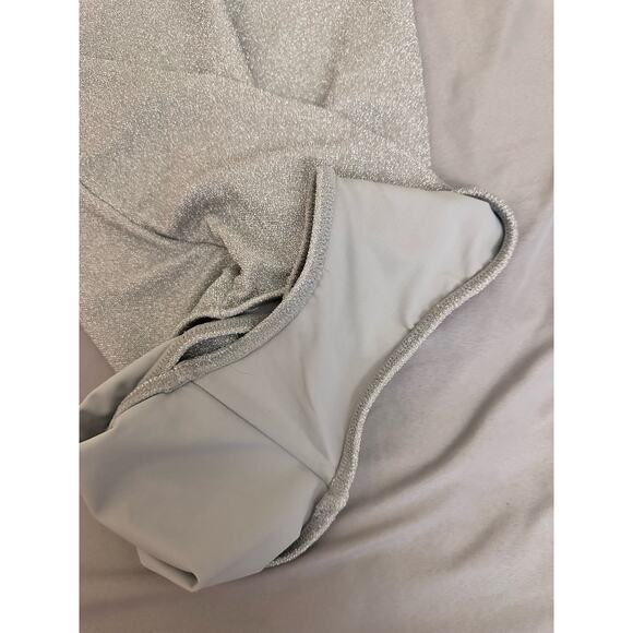 Good American '90s Hot Shoulder‎ One Piece in Silver Size 3 Brand New - Picture 11 of 12